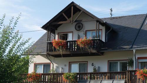 Mehring Apartamento | Ferienwohnung und Gästezimmer Reis-Kohl