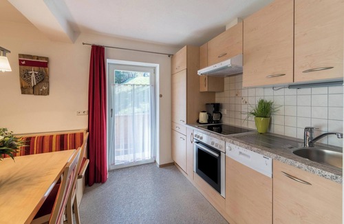 Schwendau Apartamento | "Ferienwohnung Valentina" Cerca de las estaciones de esquí de Penken y Ahorn con vistas a la montaña