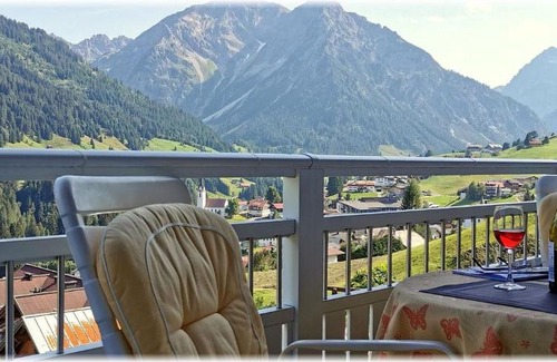 Hirschegg Apartamento | Ferienwohnung Vier Jahreszeiten