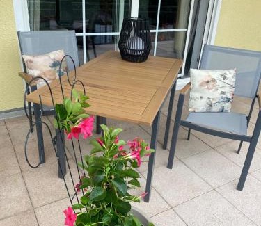 Scheidt Apartamento | Ferienwohnung Waldblick