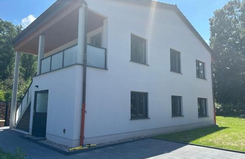 Oberhavel Apartamento | Ferienwohnung Waldesruh mit Kaminofen und Balkon