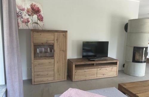 Oberhavel Apartamento | Ferienwohnung Waldesruh mit Kaminofen und Balkon