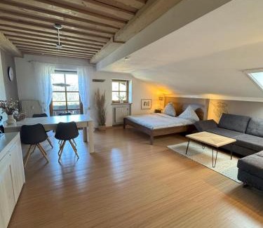 Hauzenberg Apartamento | Ferienwohnung WaldGlück mit Pool & Sauna