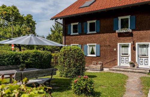 Gruenenbach Apartamento | Ferienwohnung Wiesengrün - uriger Hüttenstil
