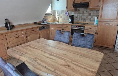 Hahnstatten Apartamento | Ferienwohnung Wiesengrund