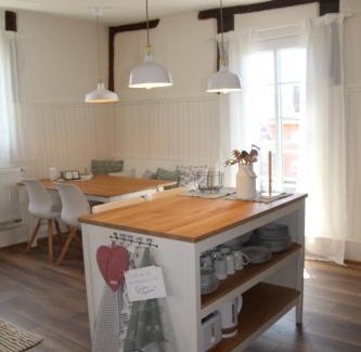 Oberleichtersbach Apartamento | Ferienwohnung - Zur alten Wirtsstube
