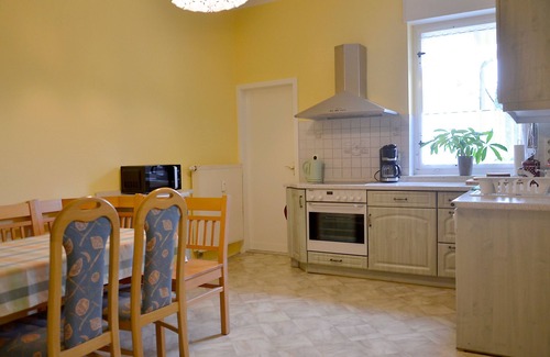 Schenkendobern Apartamento | Ferienwohnung Zum Dorfkrug - Ferienwohnung