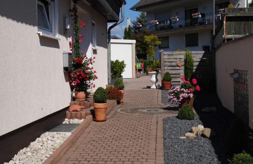 Zeltingen-Rachtig Apartamento | Ferienwohnungen Forneck