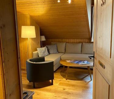 Schoenried Apartamento | Ferienwohnungen im Boutique-Hotel Alpenrose