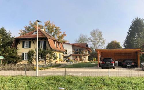 Derendingen Apartamento | Ferienwohnungen mit Charme im Grünen