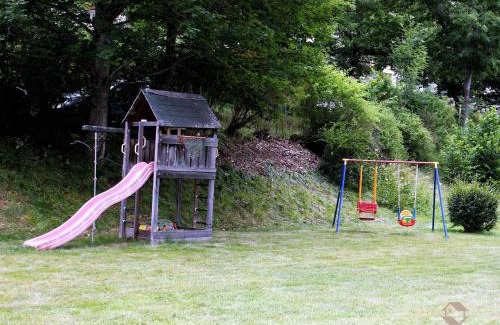 Unterkirnach Apartamento | Ferienwohnungen Seeblick