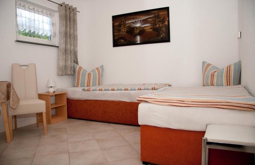 Burghausen-Rueckmarsdorf Apartamento | Ferienwohnungen Zeise