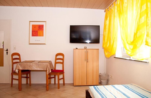 Burghausen-Rueckmarsdorf Apartamento | Ferienwohnungen Zeise