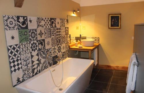 Cordey Cama Y Desayuno | Ferme-Château de Cordey & Spa
