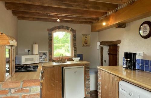 Lurcy-Levis Casa | Fermette restaurée au calme avec climatisation et jardin - FR-1-489-580