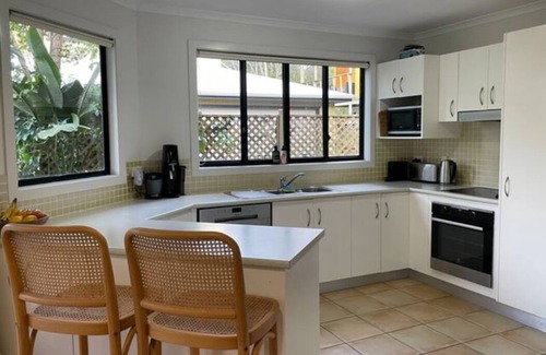 Ocean Shores Casa | Fern Beach House - Byron Bay Gazing