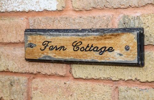 Nantgarw Casa | Fern Cottage