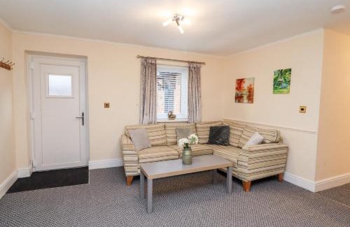 Nantgarw Casa | Fern Cottage