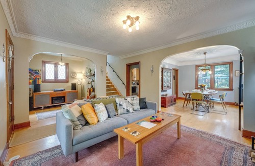 Ferndale Casa | Ferndale Gem, Walk to Stores & Restaurants!