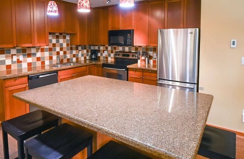 East Kootenay Casa | Fernie - Pinnacle Ridge Chalet 43-104