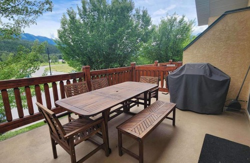 East Kootenay Casa | Fernie - Riverside Way 1315