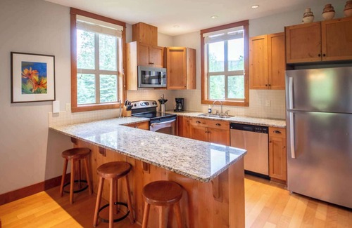 East Kootenay Condominio | Fernie - Timberline Lodges Juniper #629