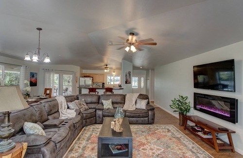 Royal Hawaiian Estates Casa | Ferns & Frogs Forest Hale 3 Bedroom Home by RedAwning