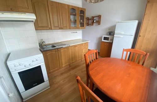 Juh Apartamento | Feroom