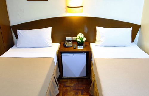 Santa Cruz Hotel | Fersal Hotel Manila