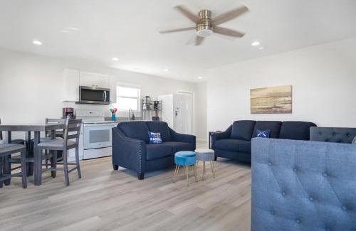 Gilchrist Casa | Fetching, cozy home, Sleeps 4 Pet&kid friendly