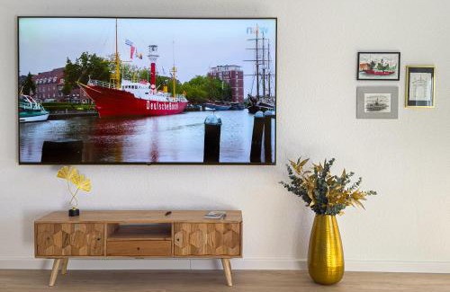 Emden Apartamento | Feuerschiff-Panorama - Neue moderne Wohnung in der Innenstadt mit Blick übers Wasser