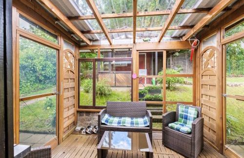 Feusdorf Casa | Feusdorf Forest Bungalow, cleaning included