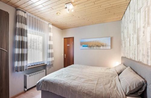 Feusdorf Casa | Feusdorf Forest Bungalow, cleaning included