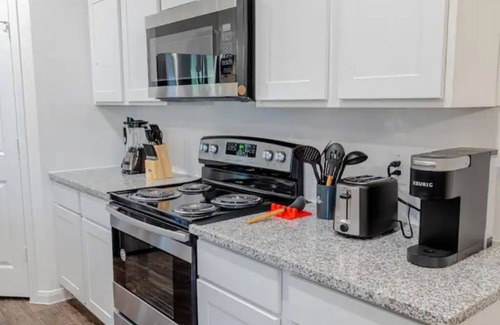 Montgomery Casa | Few Minutes From Lake Conroe and Community Lake