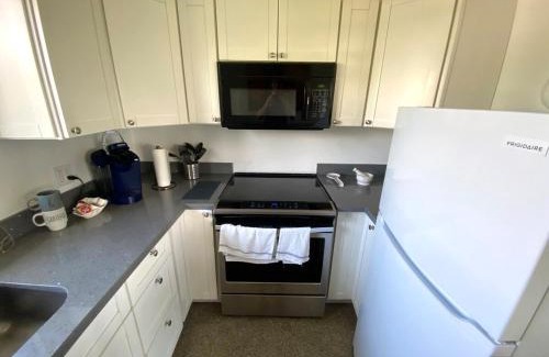 Lauderdale-by-the-Sea Apartamento | Few Steps From The Beach -awesome 1br1ba