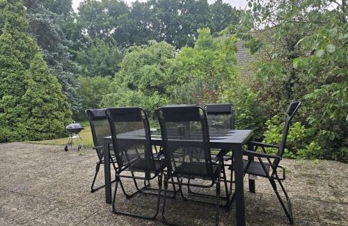Verden Apartamento | FeWo AllerGrün, Terrasse, Garten, Stellplatz!