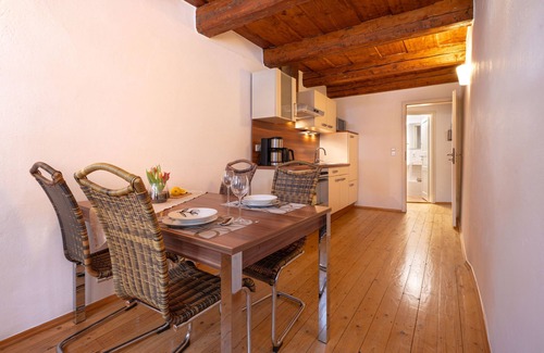 Altstadt Apartamento | Fewo Altstadtbrücke - Altstadthaus/ferienwohnungen Görlitz