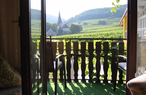 Schweigen-Rechtenbach Apartamento | Fewo-balkon - Ferienwohnung Weingut Cuntz Sonnenhof