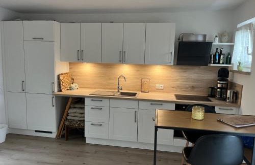 Brauel Apartamento | FeWo Brauel am Nordpfad Zevener Geest - Ruhige, moderne 2 Zimmer Wohnung, Ladestation, Parkplatz, Wlan, Garten
