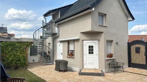 Niegripp Apartamento | Fewo-Elbschlummer