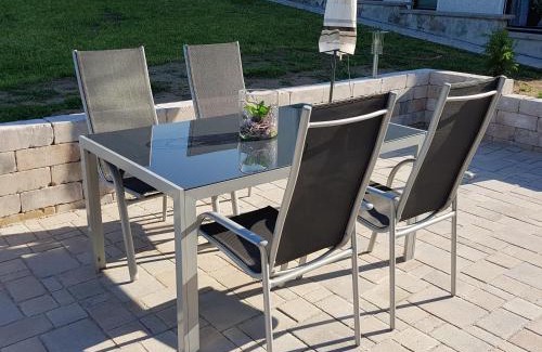 Schluesselfeld Apartamento | Fewo "Elsa" Reichmannsdorf - Brötchenservice