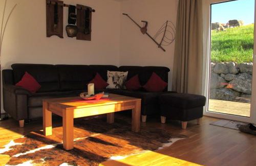 Kalzhofen Apartamento | FeWo Glockenstüble mit Schwimmbad und Sauna