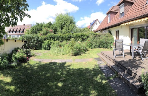 Hammelburg Apartamento | Fewo-hammelburg Gemütliche, Geräumige Ferienwohnung mit Terrasse und Garten