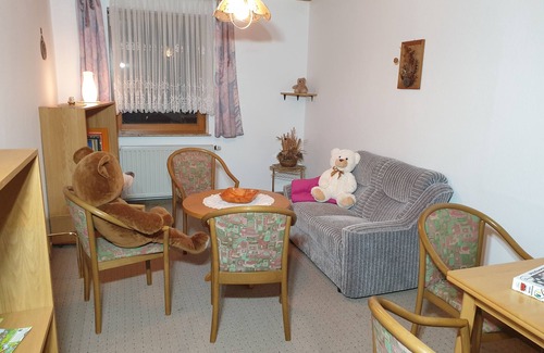 Siegmundsburg Apartamento | Fewo im Gästehaus Werraquelle, Naturnah, Familienfreundlich, Tierlieb, Gruppen