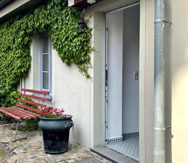 Kotzschenbroda Apartamento | FEWO im Kneipenviertel Altkötzschenbroda