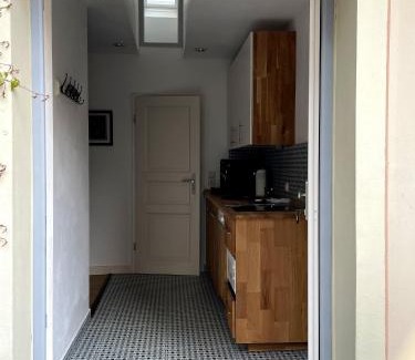 Kotzschenbroda Apartamento | FEWO im Kneipenviertel Altkötzschenbroda