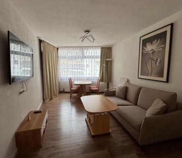 Schluchsee Apartamento | FeWo im Kurhotel in Schluchsee Apartment Family Style mit Balkon Indoorpool Tiefgaragenstellplatz
