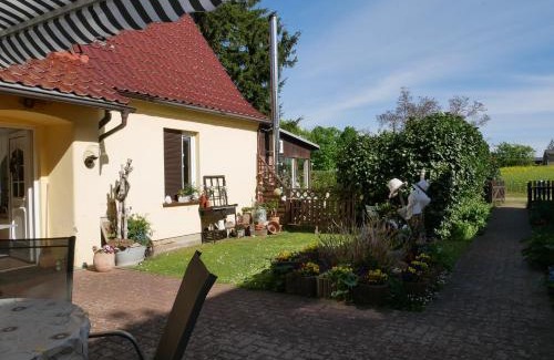 Molschow Apartamento | Fewo Mölschow auf Usedom mit einem Garten und W-Lan