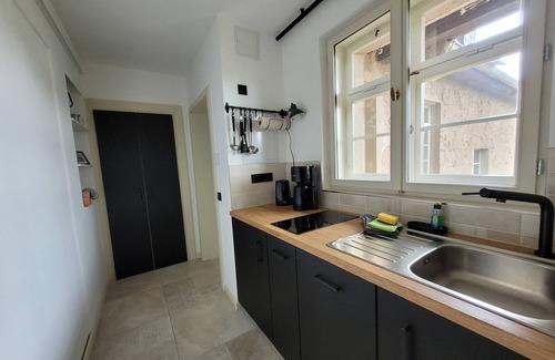 Ostrau Apartamento | Fewo Schwalbennest im Hillehof Ostrau Balkon Ladestation Bergblick