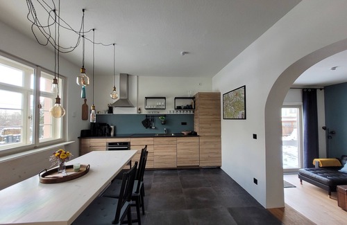 Ostrau Apartamento | Fewo Seilschaft im Hillehof Ostrau Traumhafte Aussicht und Großer Garten
